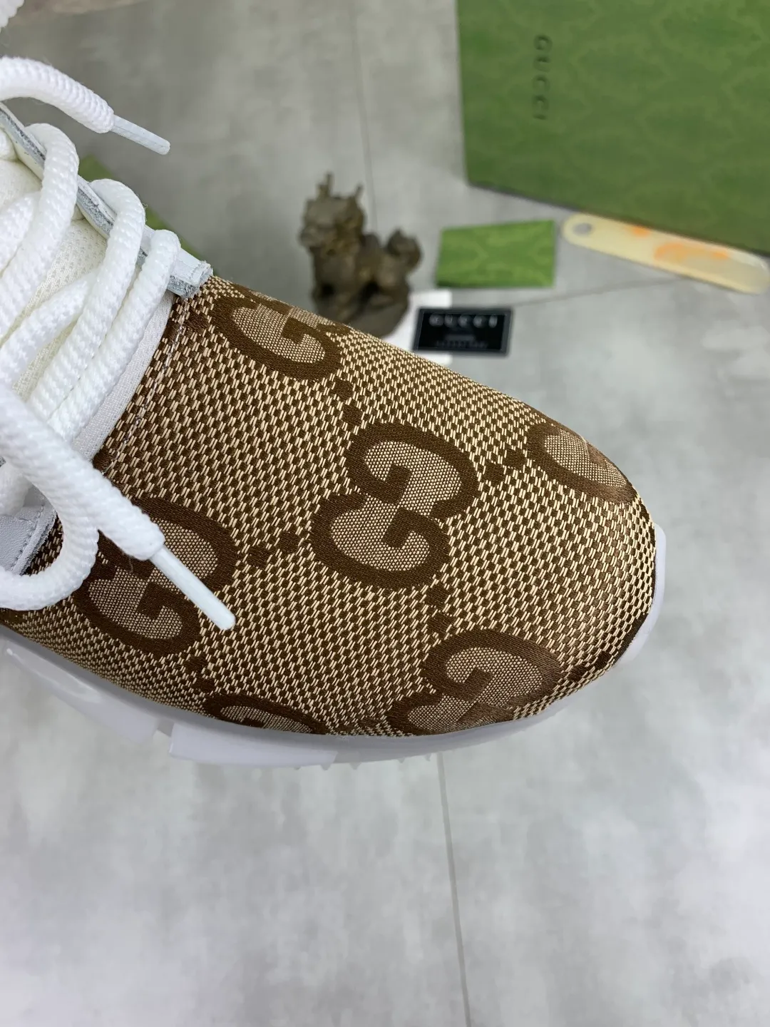 Men's shoes 💰P460💰[New style]🆘 Gucci [GUCCI] classic fashion high-top men's shoes, synchronized with counters, exquisite workmanship, exquisite color matching, the upper is made of original soft double G calfskin Gucci webbing ➕ first-layer pigskin lining ➕ pigskin feet The lasts made according to the original version are quite attractive both on the foot and in the placement. There is no need to explain the good style, the workmanship is superior, quality determines everything, absolutely versatile, code number: 38-44, 2️⃣colors🉑️ to choose from